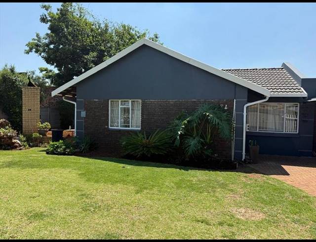 3 BEDROOM HOUSE FOR SALE IN VAN DYK PARK